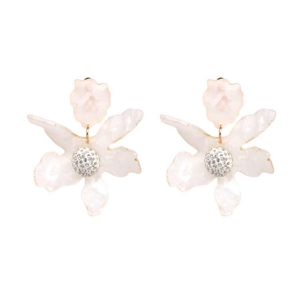 New White Resin & Crystal Fashion Clip On Earrings